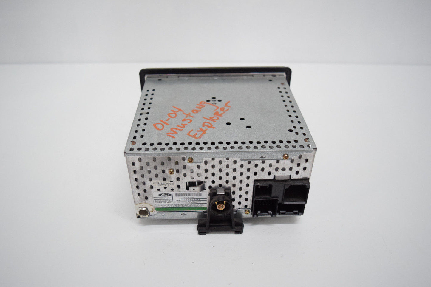 01 02 03 04 05 FORD MUSTANG EXPLORER RADIO CD PLAYER