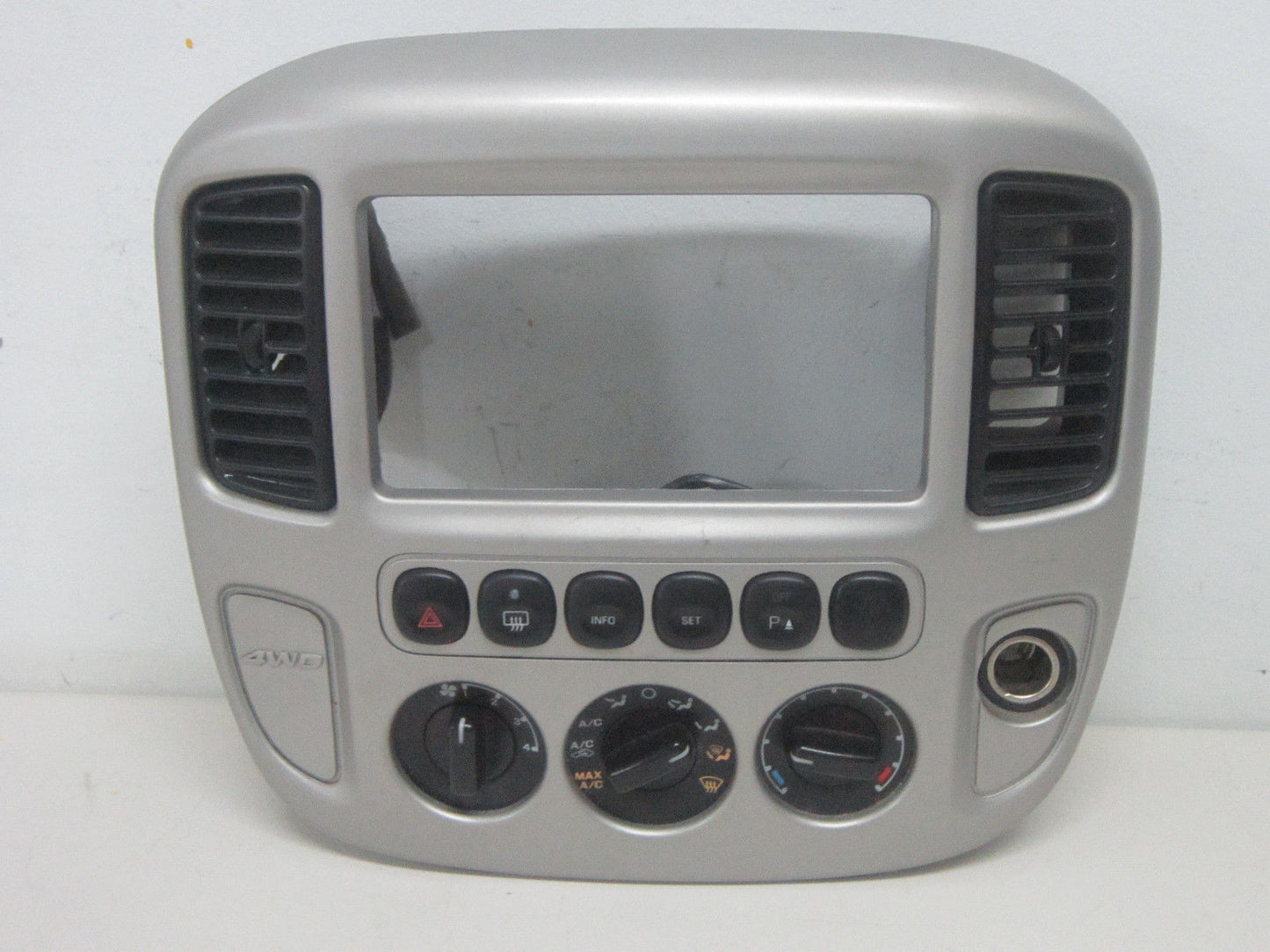 02 03 04 05 06 07 FORD ESCAPE 4X4 DASH BEZEL CLIMATE CONTROL