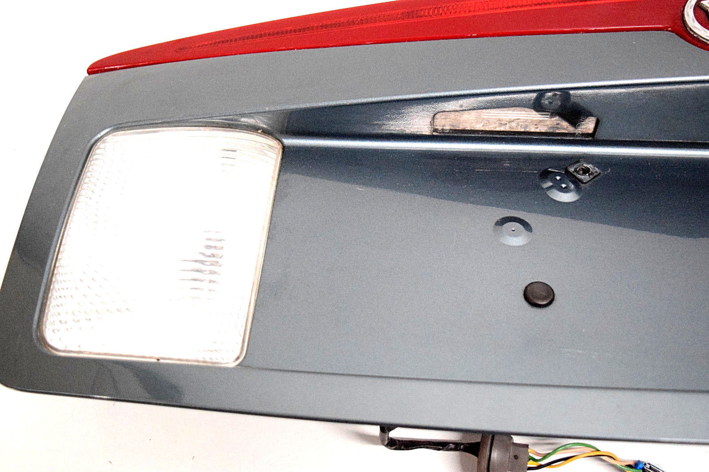 03 04 05 06 07 CADILLAC CTS THIRD BRAKE LIGHT DRIVER LICENSE TRIM GREEN