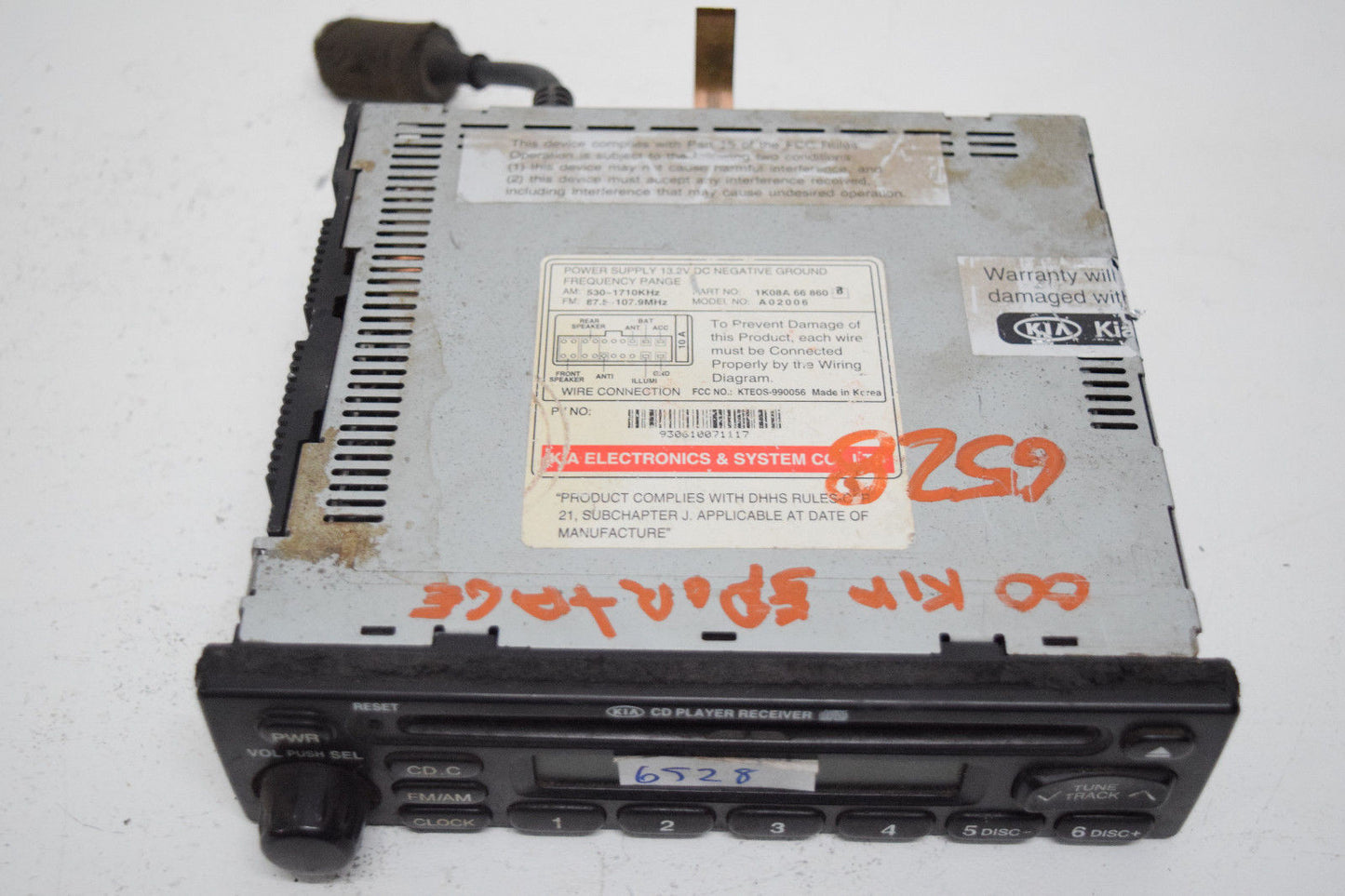 98 99 00 KIA SPORTAGE RADIO CD PLAYER OEM