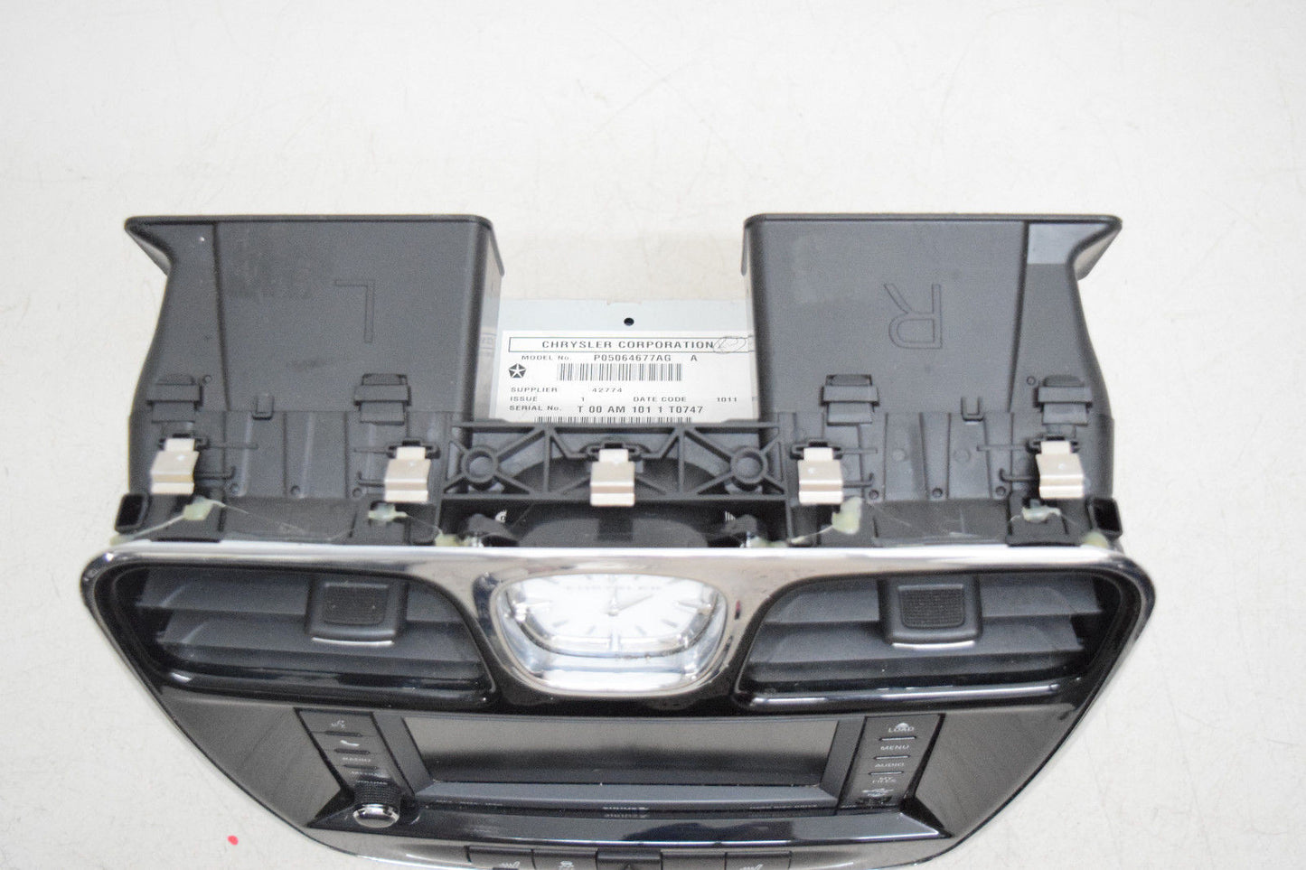 11 12 CHRYSLER 200 DODGE AVENGER MY GIG RADIO  CD DVD PLAYER DASH BEZEL