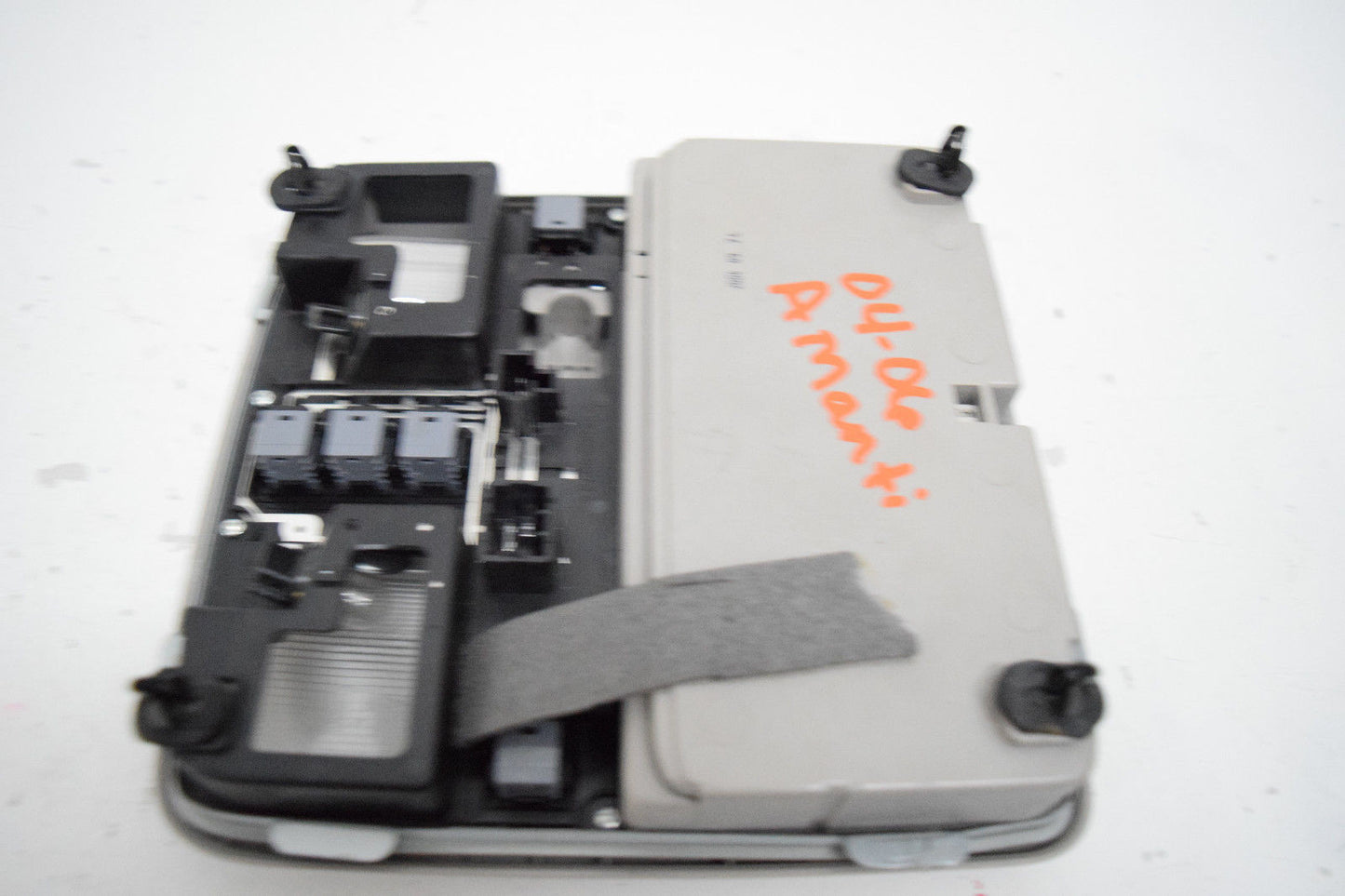 04 05 06 KIA AMANTI DOME LIGHT OVERHEAD CONSOLE OEM