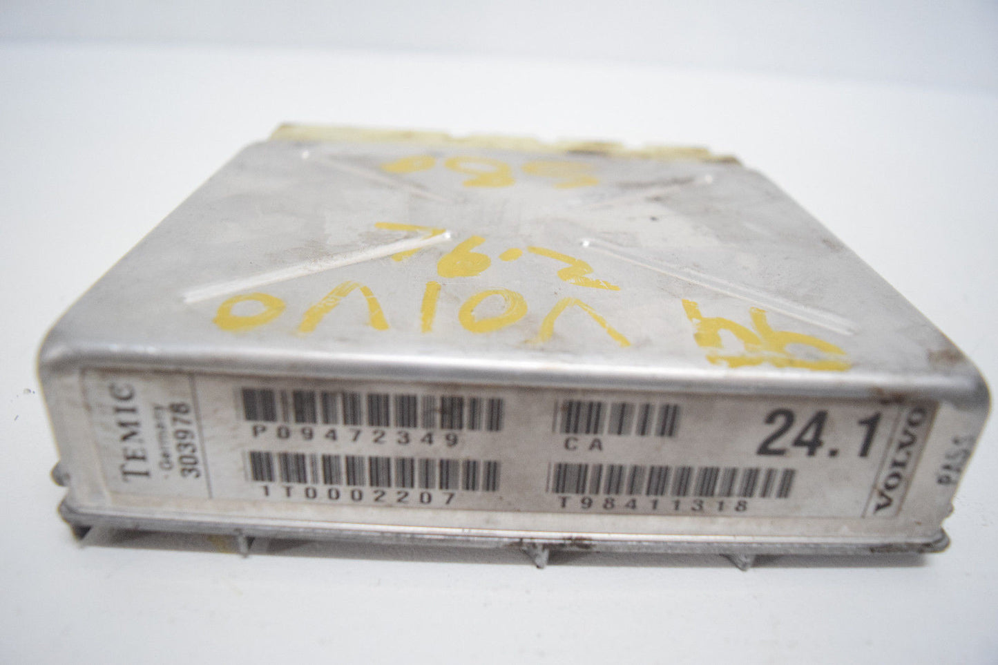 99 00 01 02 03 04 05 VOLVO S80 ECU ECM ENGINE COMPUTER P09472349