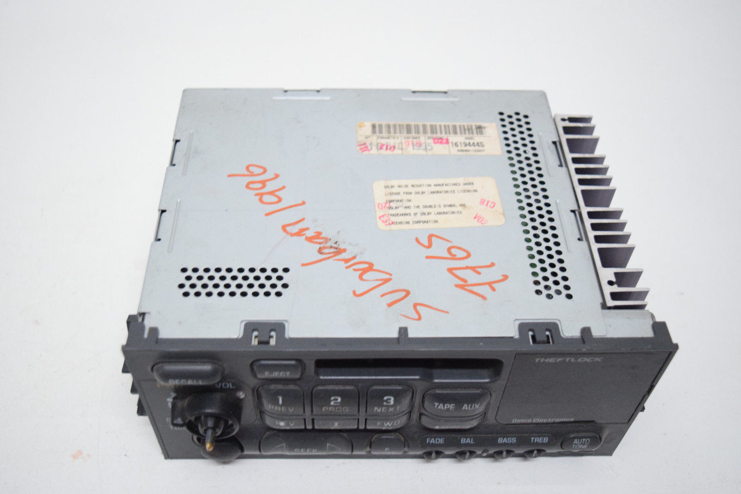 95 96 97 98 99 00 01 02 CHEVY GMC TRUCK RADIO MISSING KNOBS
