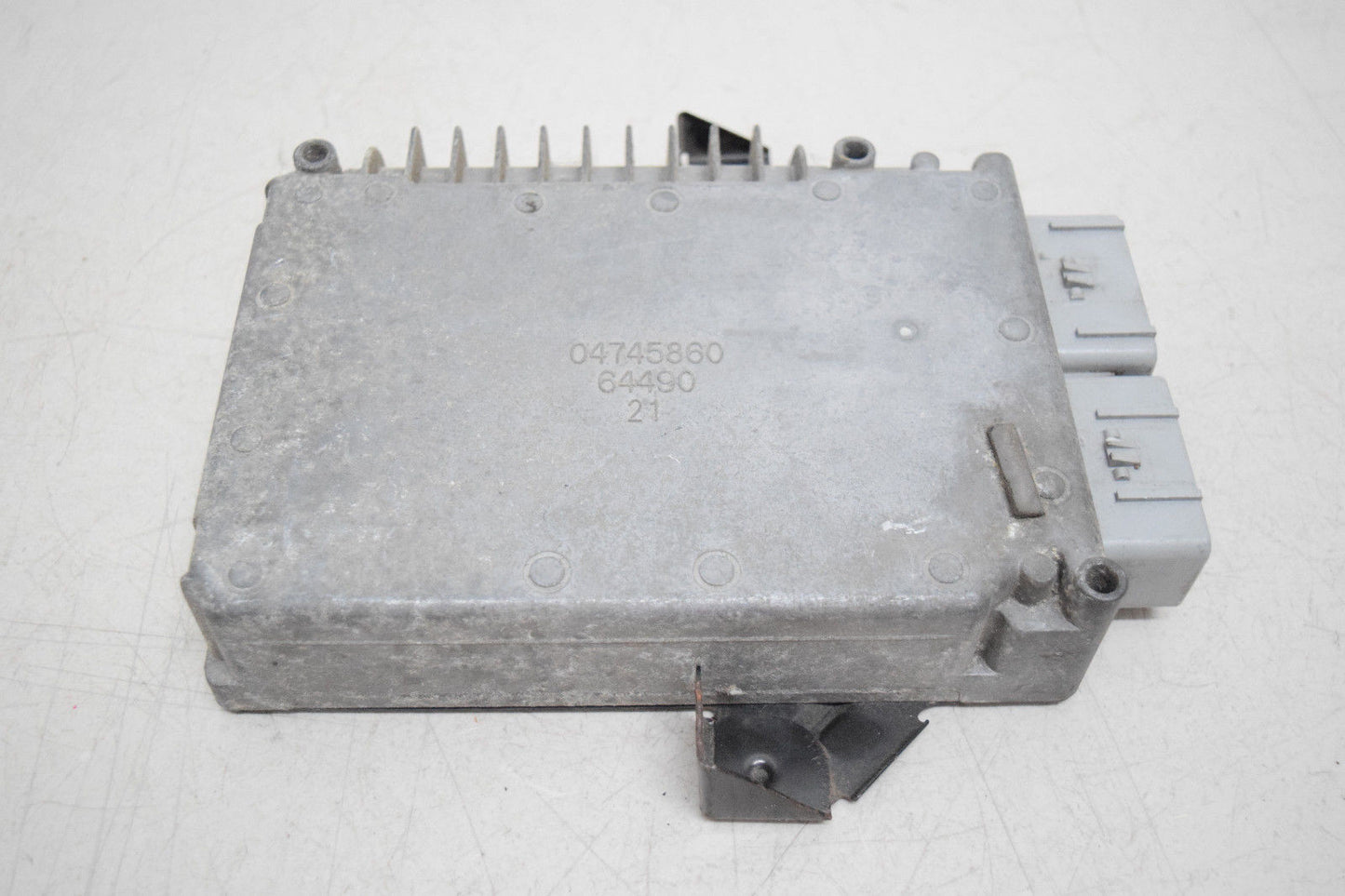 00 CHRYSLER SEBRING ECU ECM ENGINE COMPUTER PO4606573AA OEM