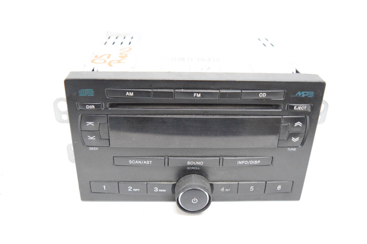 04 05 06 07 08 SUZUKI RENO RADIO CD PLAYER OEM