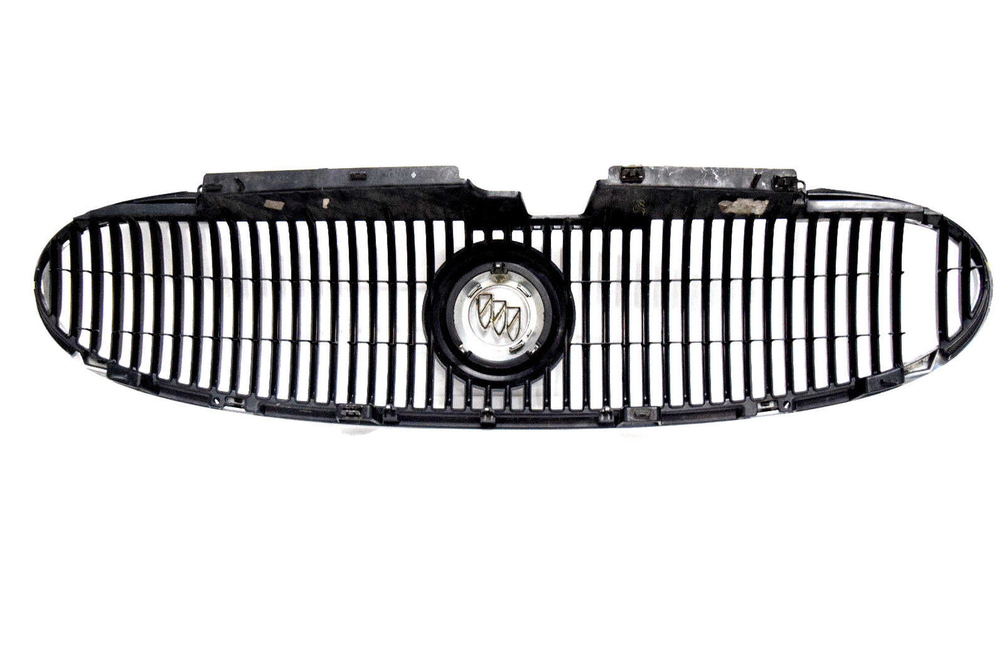 04 05 06 07 BUICK RAINIER FRONT GRILLE GRILL WITH EMBLEM MISSING PIECE