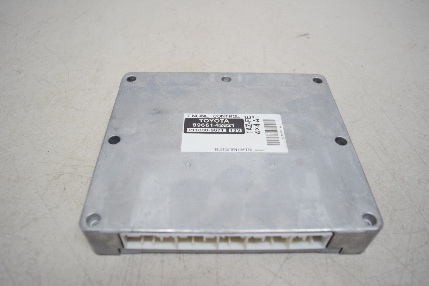01 02 03 TOYOTA RAV-4 RAV4 ECU ENGINE CONTROL UNIT COMPUTER 8966142821