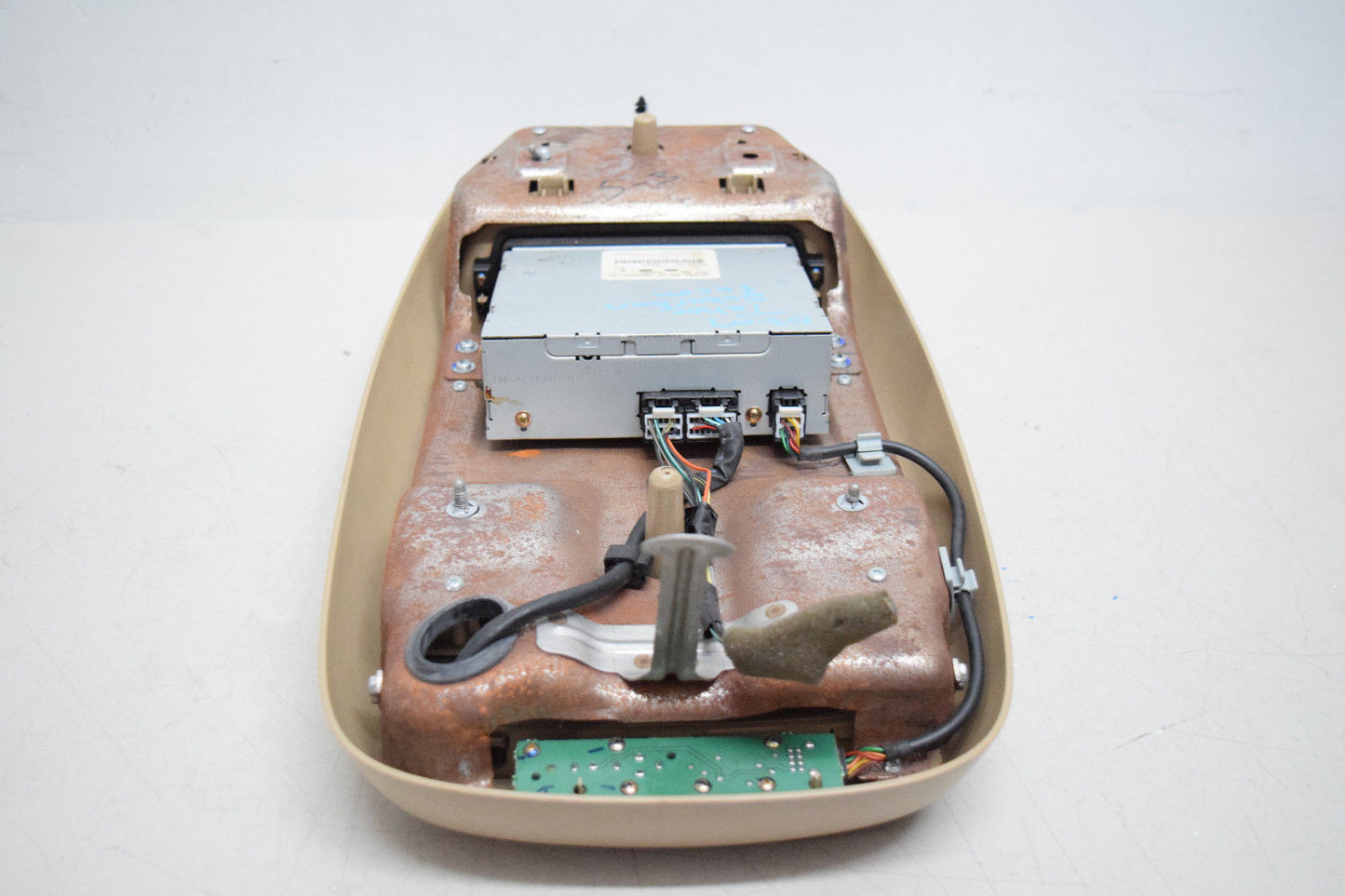 03-06 CHEVY ENVOY TAHOE AVALANCHE YUKON OVERHEAD DVD PLAYER DISPLAY TAN OEM