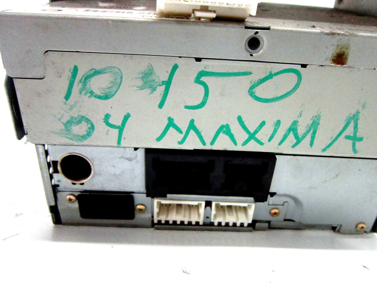 04 05 NISSAN MAXIMA  INFO SCREEN 6 CD RADIO CONTROL CLIMATE CONTROL CD PLAYER