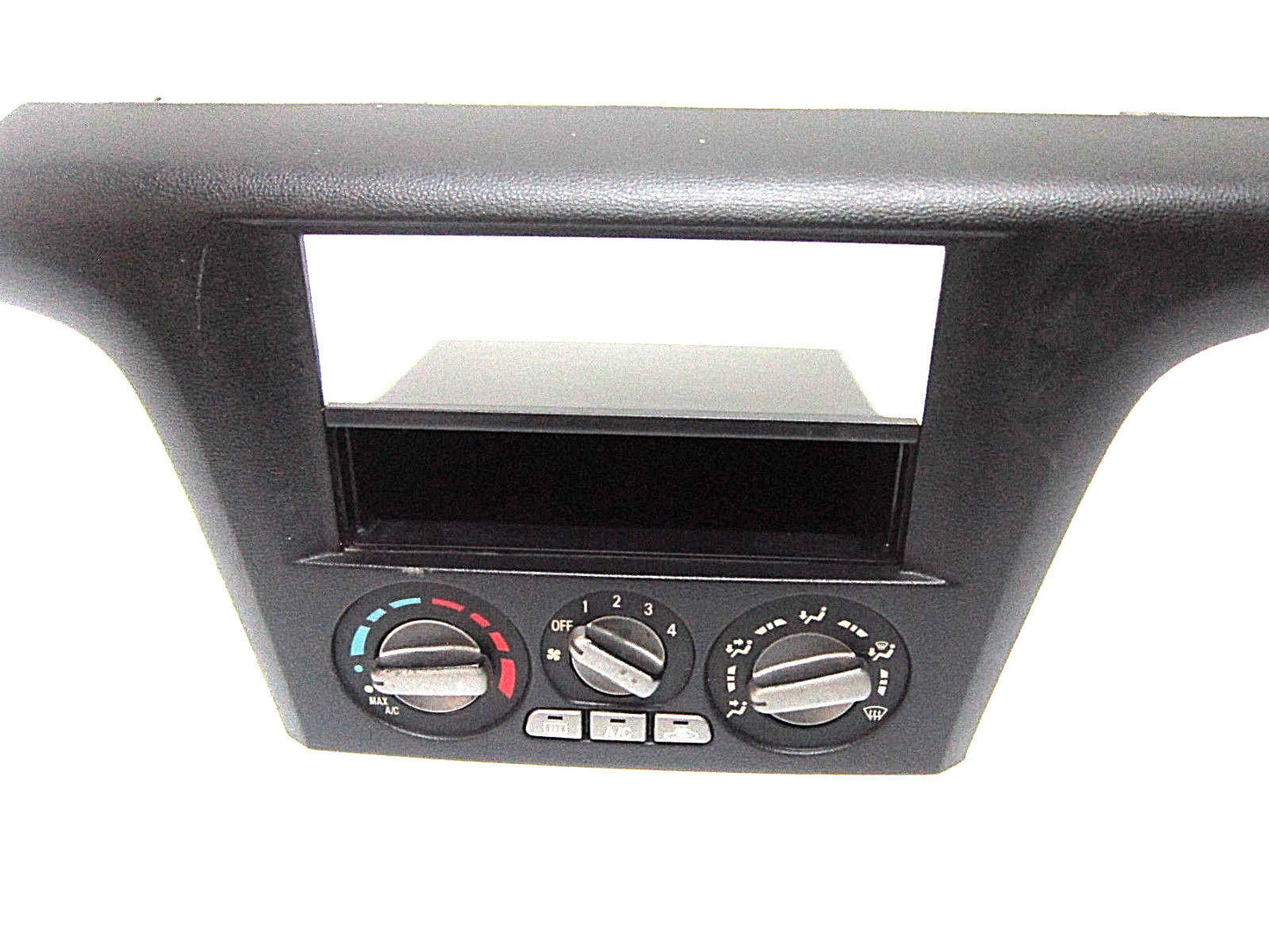 03 04 05 06 MITSUBISHI OUTLANDER DASH CLIMATE CONTROL BEZEL