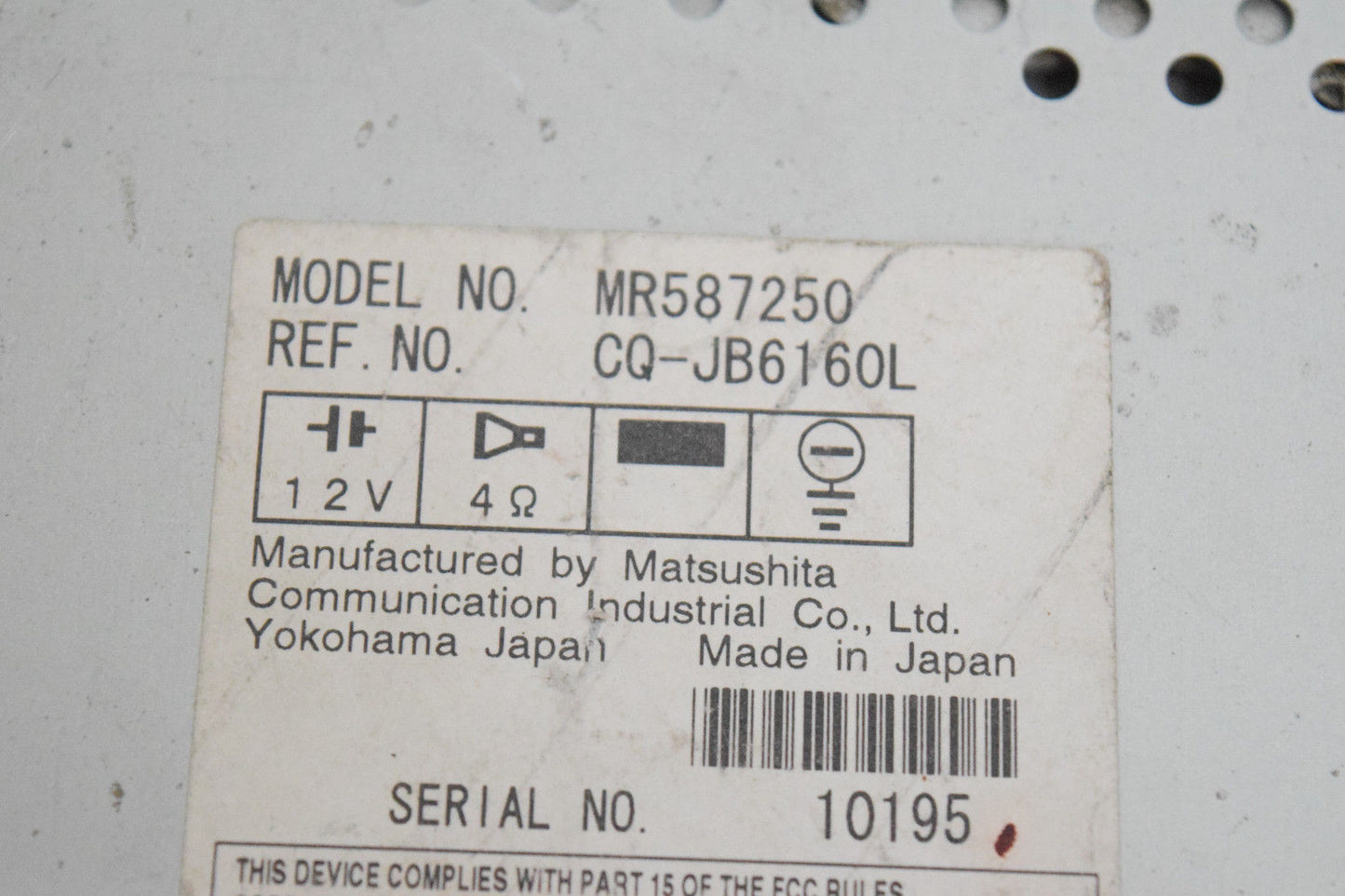 03 04 05 MITSUBISHI ECLIPSE RADIO CD PLAYER
