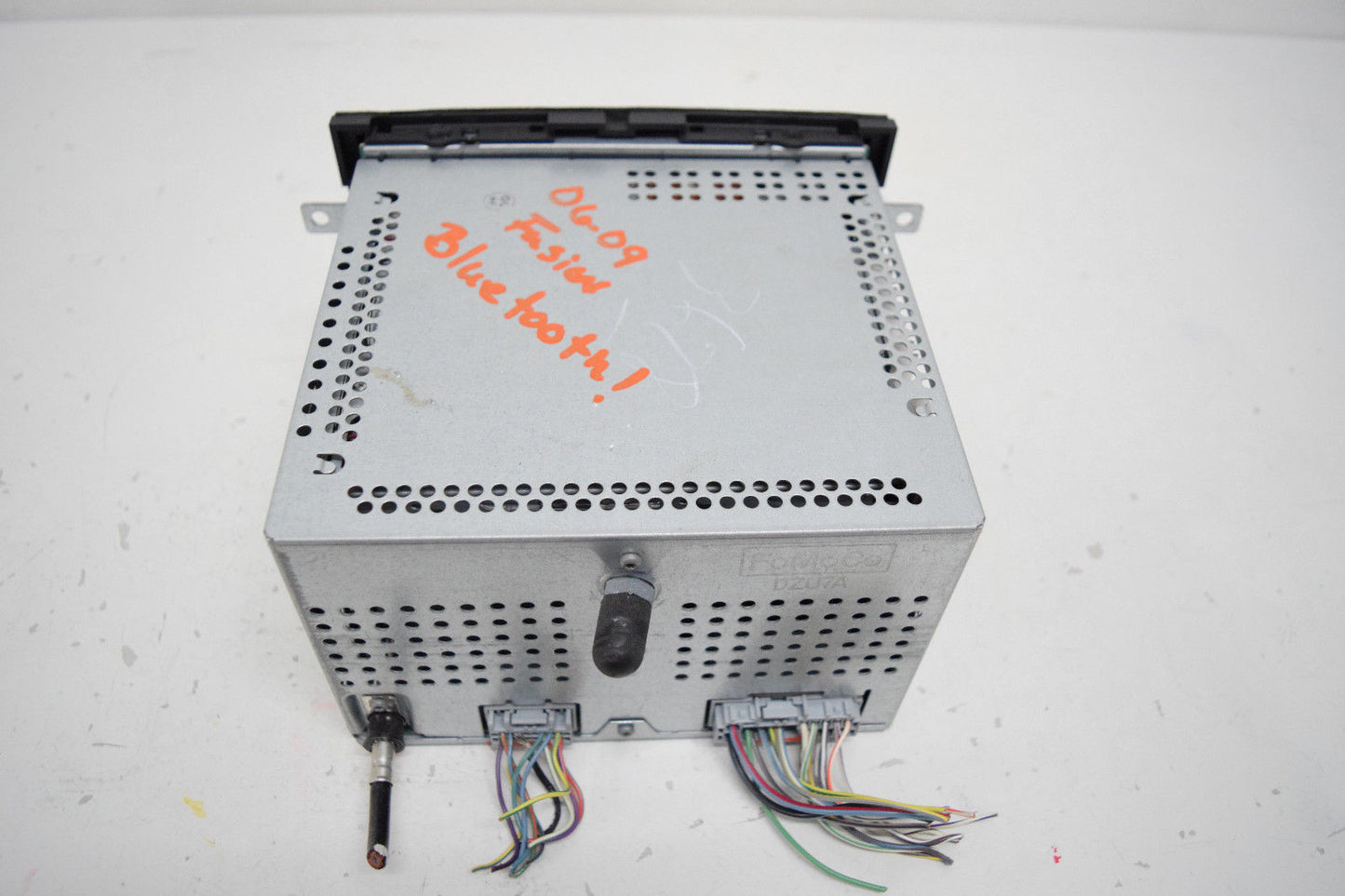 04 05 06 FORD FUSION RADIO CD PLAYER OEM