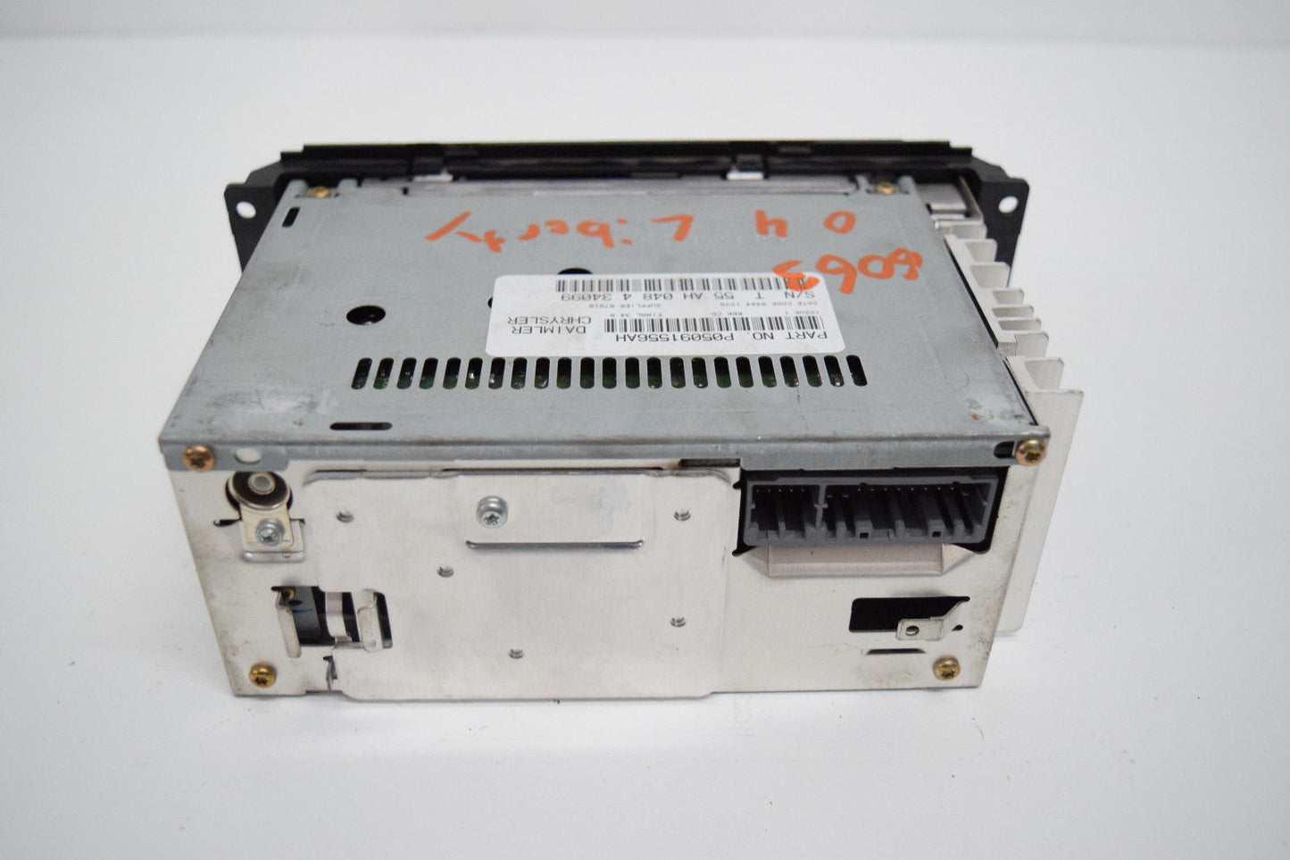 04 05 06 07 JEEP LIBERTY RADIO CD PLAYER