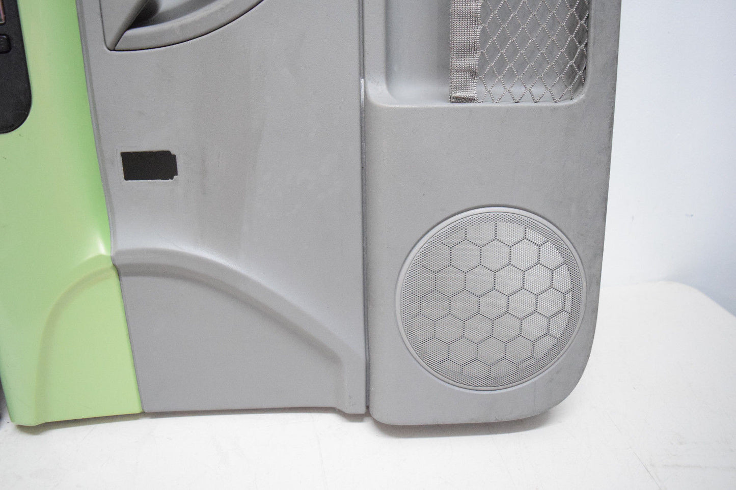 99 00 01 02 03 04 05 06 07 08 09 VW BEETLE DOOR PANEL SET LIME GREEN GREY